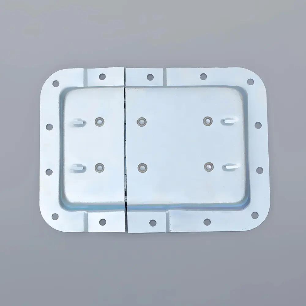 Strut hinge