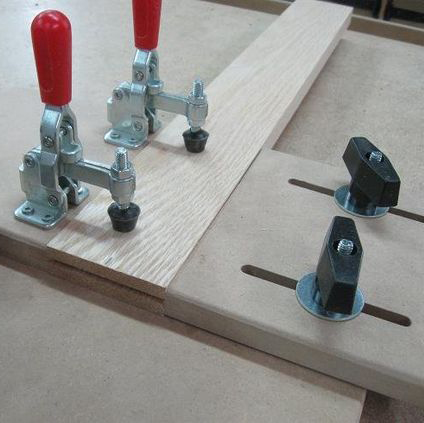 GH-101- D Manual vertical toggle Clamp Flat Base Slotted Arm 700N (1)4la